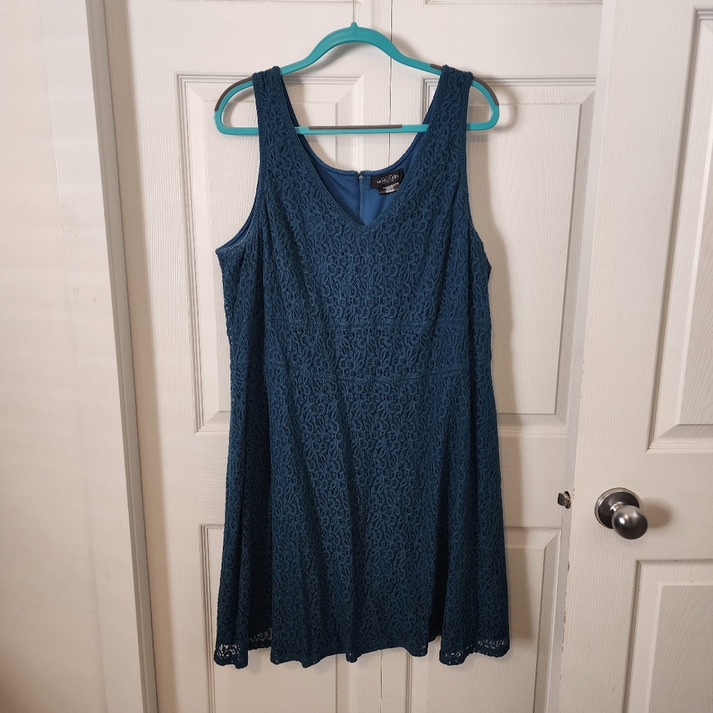 Teal v-neck lace dress size 22